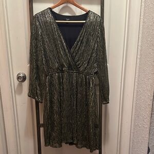 Simply Vera Vera Wang Gold Long Sleeve Dress